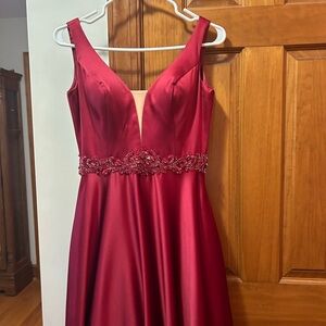 Elegant Red Evening Dress